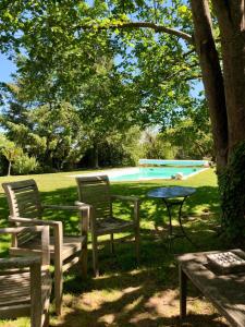 Maisons d'hotes Domaine d'AROMM - Chambres d'hotes & gites - Piscine, Etangs & Animaux - Au calme : photos des chambres