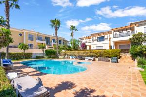 Coastal Terrace Apartment