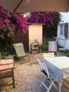 Maisons de vacances T3 vue mer 100m jardin : photos des chambres