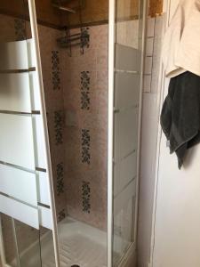 Maisons de vacances T3 vue mer 100m jardin : photos des chambres