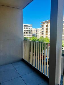 Cozy Cloche Nest - Studio