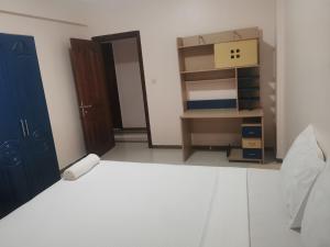 Lemon tree apartment