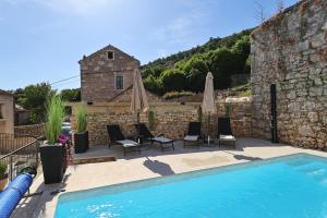 Holiday Home Tranquilla with heated pool