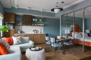 Family Two-Bedroom Apartment with View room in Hotel TWENTY EIGHT