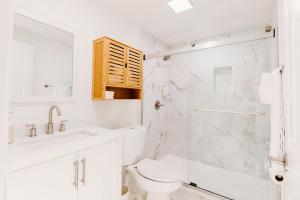 The Studio! Comfort, Quality, walk to beaches, fully equipped Studio