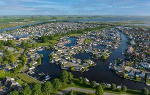 Amazing Home In Lemmer With Wifi