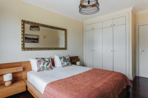 Spacious 1BR with Parking in Quiet Area