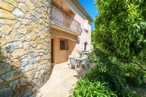 Appartements L-Eugenie - appt climatise vue montagne : photos des chambres