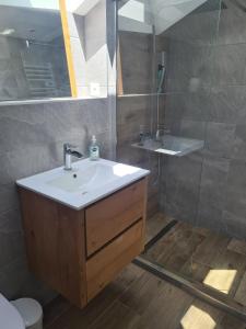 Appartements Duplex with Lake Geneva view : photos des chambres