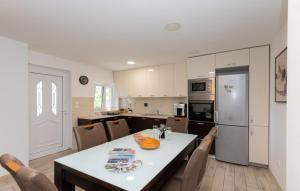 Holiday Home Kristina - Makarska by Villas Guide