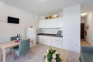 Apartamentos Playa Azul - 9