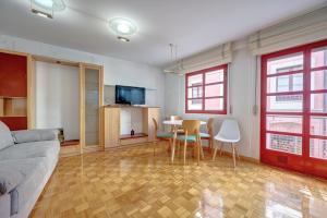 Casita del casco viejo by Clabao