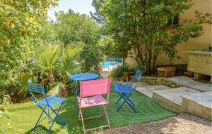 Maisons de vacances Amazing Home In Sollies-Ville : photos des chambres