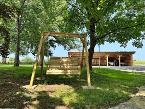 La Feuille - Cabane isolée avec vue sur étang, terrasse privée & pêche
