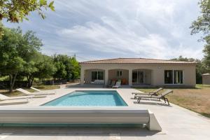 Villas Villa La Barbiere : photos des chambres
