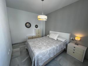 CONIL CENTRO MERCURIO SOLO FAMILIAS Y PAREJAs