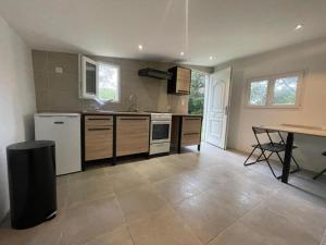 Maisons de vacances Libres 5 Chambres a Saint Florent Haute Corse Prix a debattre : Maison 6 Chambres