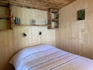 Chalets La Ramure - Tiny chalet et sauna privatif, vue lac et peche en famille : photos des chambres