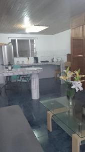 House with viewpoint in the Pacific