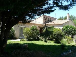 Maisons de vacances House with pool, Mouries Alpilles Provence 6 persons : photos des chambres