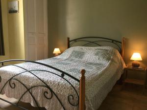 Maisons de vacances House with pool, Mouries Alpilles Provence 6 persons : photos des chambres