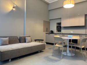 HOZYHOME Soluzione a prezzo imbattibile vicino alla Bocconi