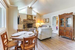 8 Mi to Big Bear Lake Family Home with Yard!