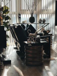 Luxury Nest in the City Glow
