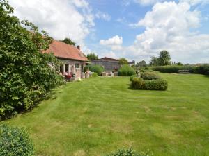 Holiday Home in Oostkamp near Forest