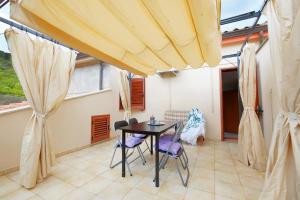 Glicine e sole by Teuladaapartments