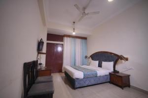 Hotel Saket In Prayagraj