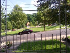 Bedroom close to stadiums and downtown