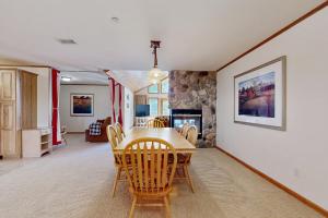 Fountain View Between Holes 1 & 2