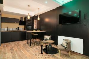 Appartements Love Room Nancy Jacuzzi et coin massage : photos des chambres