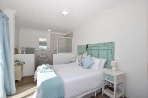 Hemelstoep Pool View