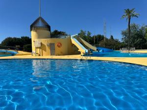 Bythewave Apartments