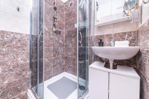 Park Central Apartman by Mital