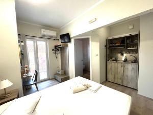 Aggelos Apartments & Deluxe Studios