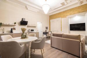 Legend Majestic - Parking Privé GRATUIT- Climatisation - Gare - Centre Ville - FIBRE