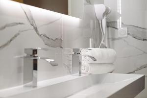 Appartements Legend Majestic - Parking Prive GRATUIT- Climatisation - Gare - Centre Ville - NEWS!!! : photos des chambres