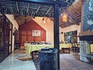 Indri Lodge