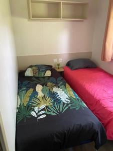 Maisons de vacances Bungalow confort Gastes + Piscine : photos des chambres