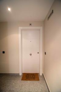 Santiago Bernabeu Temporary Apartment JMC52