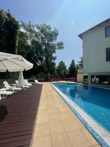 Bassiana Hotel és Étterem