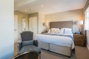 Junior Suite room in The Gannet Inn