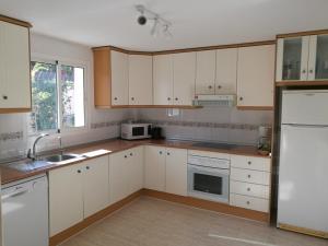 Casa con cálida terraza y piscina R76 by Novadesta