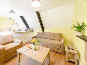 2 Bed in Westward Ho 80350