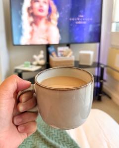 Cozy Green 1 BR unit with Balcony Azure Bahamas South