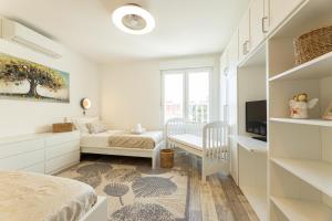 Split Horizon Penthouse - Premium Location and Panoramic Views