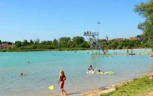 Campings Camping - Piscine - ccagfdb : photos des chambres